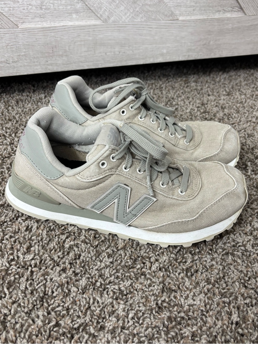 New Balance Woman 515 Light Gray/Cream Casual Athletic Sneakers 7.5